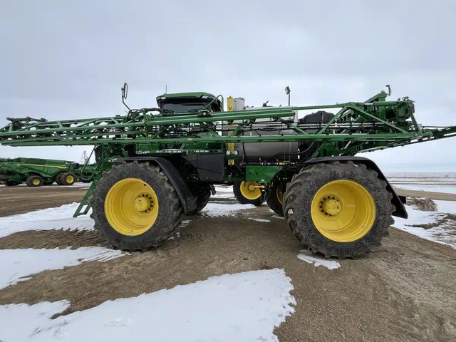 2025 John Deere 616R Arroseur - Automoteur
