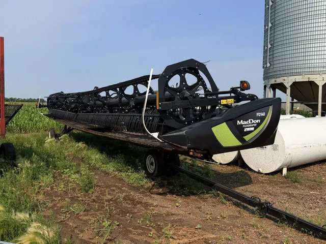 2021 MacDon FD140