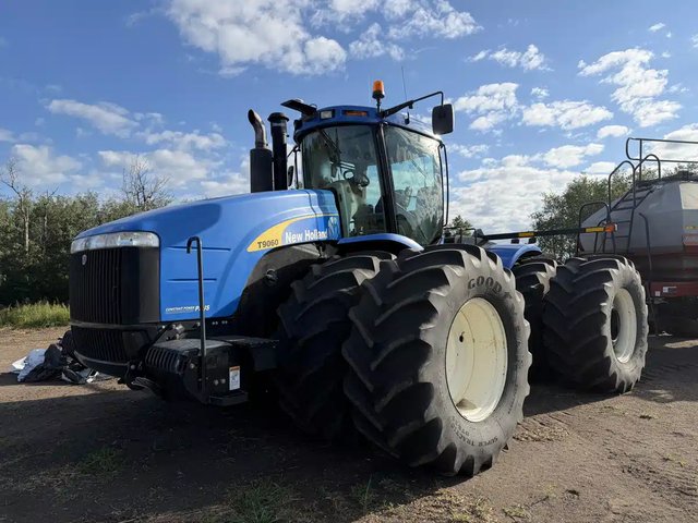 2009 New Holland T9060 Tracteur