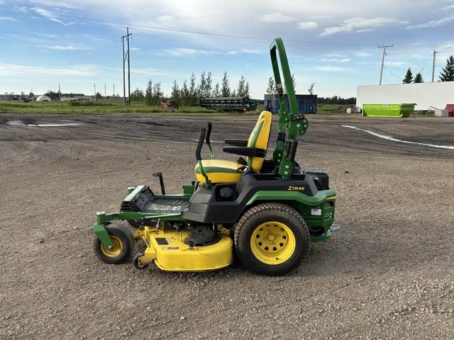 2022 John Deere Z545R Tondeuse à rayon de braquage zéro