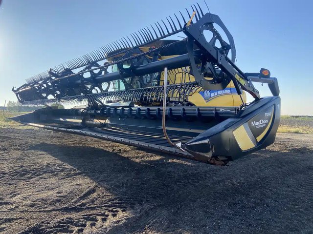 2019 MacDon FD140