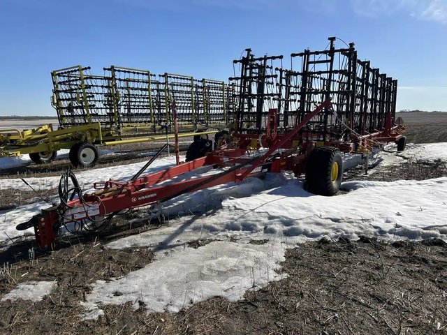 2012 Bourgault 7200 Herse