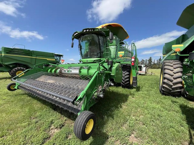 2014 John Deere S680 Batteuse