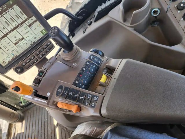 2022 John Deere 6155R Tracteur