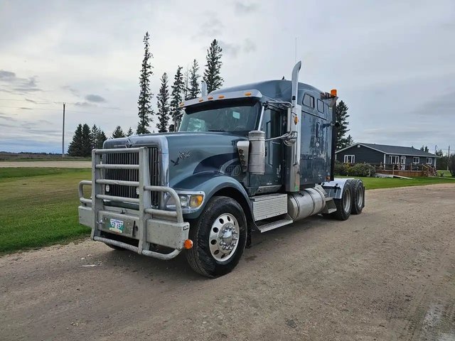 2005 International 9900i Camion dix roues
