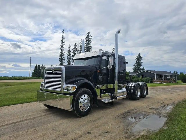 2000 International 9900i Camion dix roues