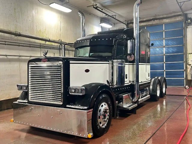 2008 Peterbilt 389 Camion dix roues