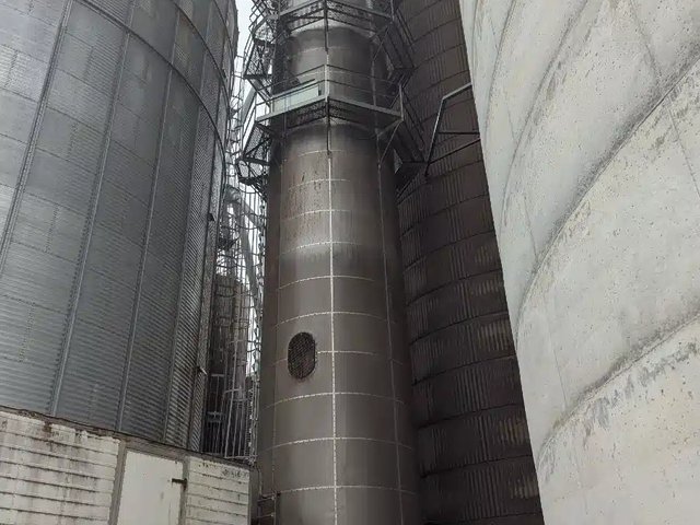 2014 Mathews Company 2700 Sèchoir à grain