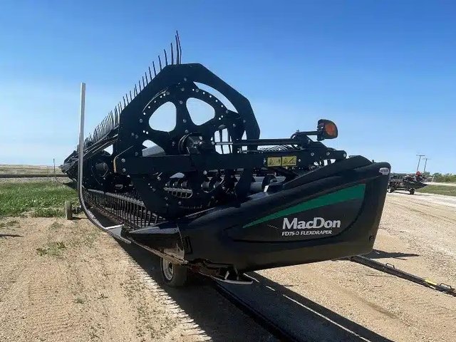 2018 MacDon FD75