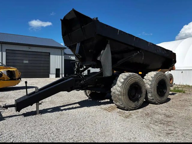 Caterpillar 35 Ton Remorque - Benne