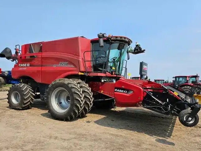 2022 Case IH 9250 Batteuse