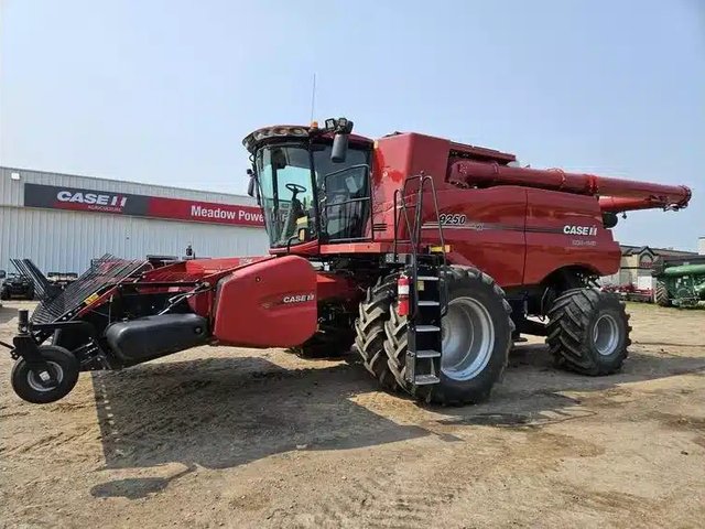 2021 Case IH 9250 Batteuse
