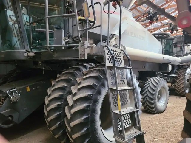 2014 Gleaner S78 Batteuse