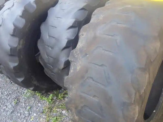 Goodyear 19.5L24 Pneus