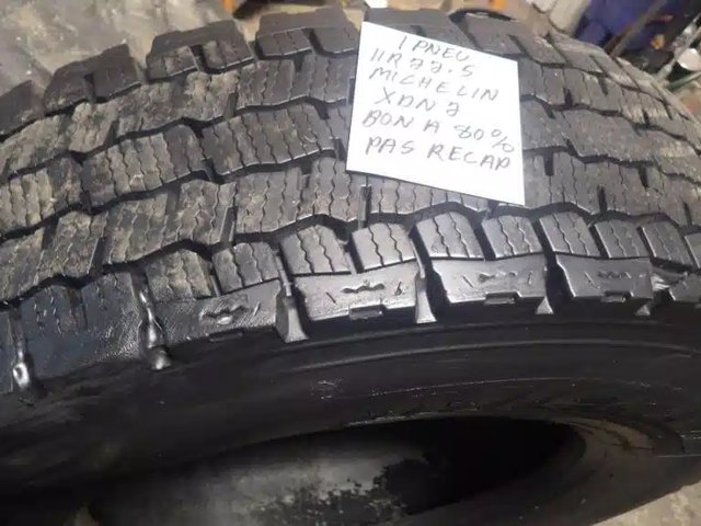Michelin 11R22.5 Pneus