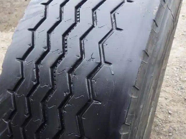 385-65R22.5 Pneus