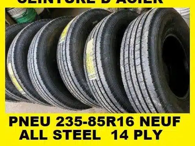 235-85R16 Pneus