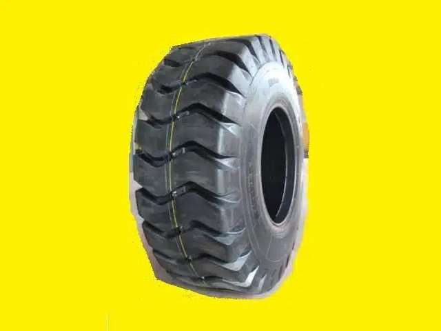 WestLake 15.5-25 Pneus