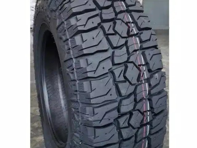 Sure-Trac 285-55R20 Pneus