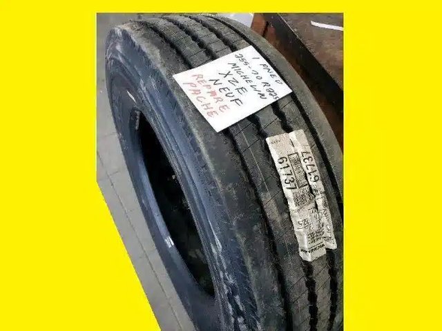 Michelin PNEU 255-70R22.5 MICHELIN NEUF AVEC REPARATIONMICHELIN Pneus