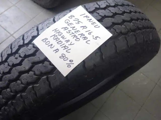 875R16.5 Pneus