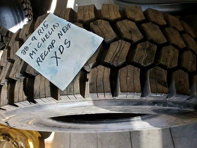 Michelin 28-9R15 Pneus