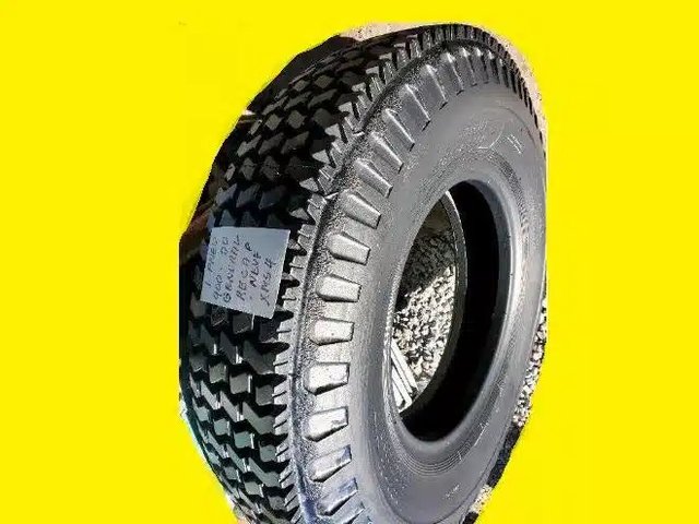General Tire PNEU 900-20 RECHAPE NEUF 900R20 Pneus