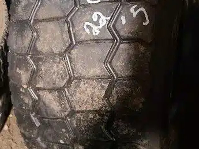 Michelin 445-65R22.5 Pneus