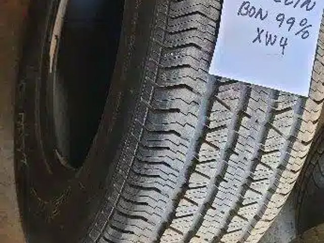 Michelin 235-70R15 Pneus