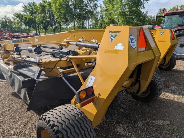 2022 Vermeer TM1410 Faucheuse à disques