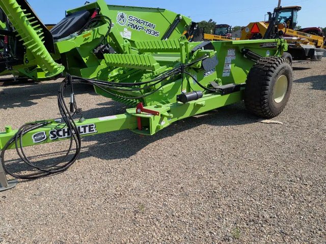 2026 Schulte RS-320 ramasseuse de pierres
