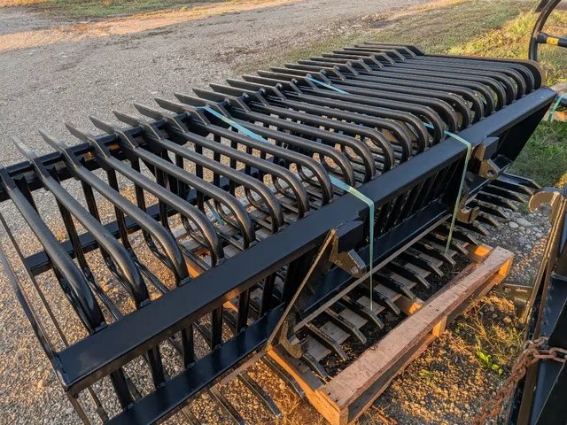 2026 HLA Attachments 84 INCH Fourche à roche