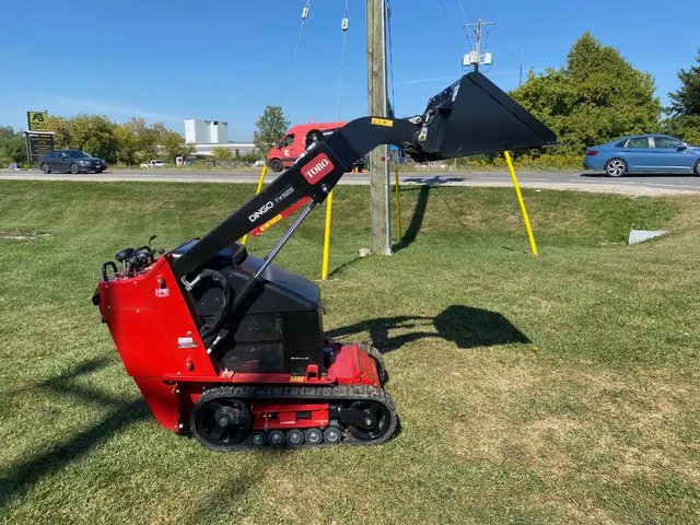 2025 Toro 22323 DINGO TX 525 Chargeur sur chenilles