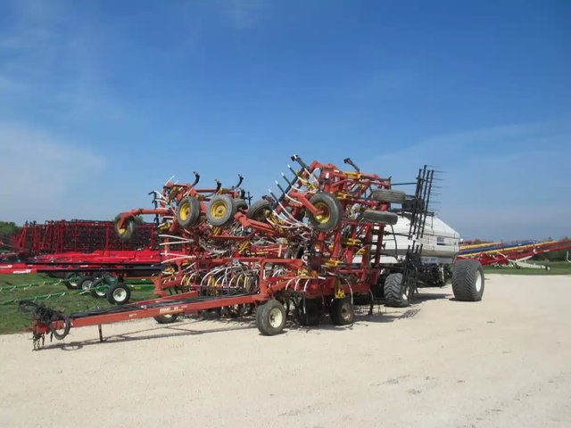 1999 Bourgault 8810 / 5440 Semoir à air