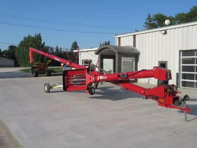 2021 Farm King 1370 Vis à grain