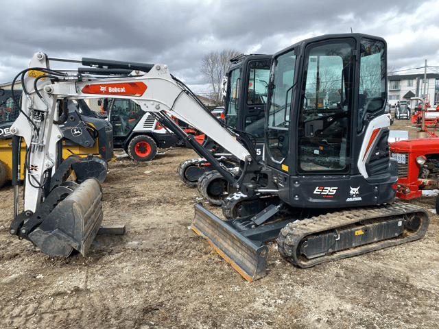 2023 Bobcat E35 Excavatrice