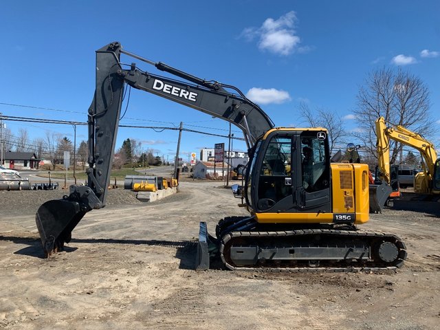 2014 John Deere 135G Excavatrice