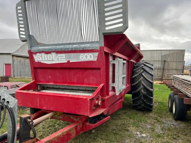 2014 Tubeline Manufacturing Nitro VShotX2 600 Épandeur à fumier