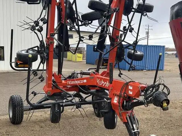 2024 Kubota TE8590C Tedder