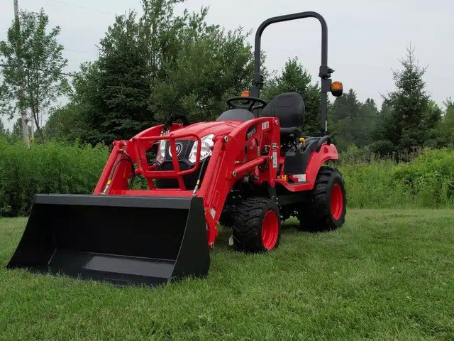2024 Kioti CS2220 Tracteur