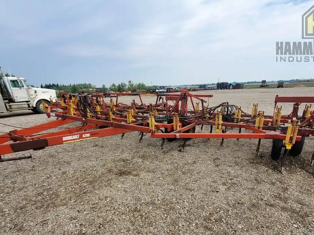 1993 Bourgault 6200 Cultivateur