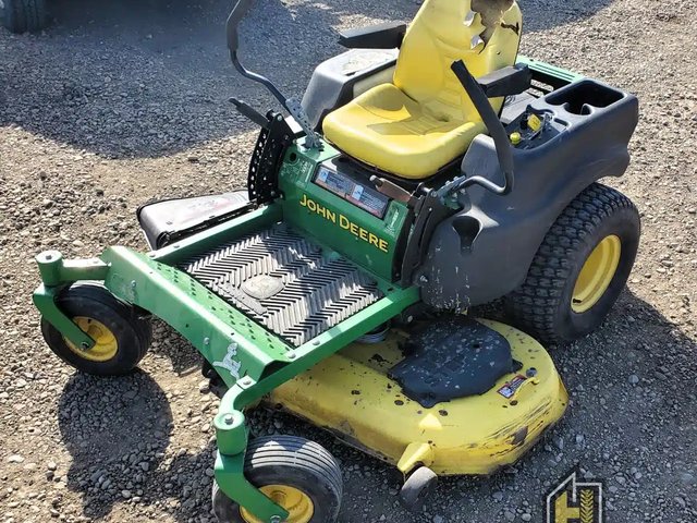 2010 John Deere Z445 Tondeuse à rayon de braquage zéro