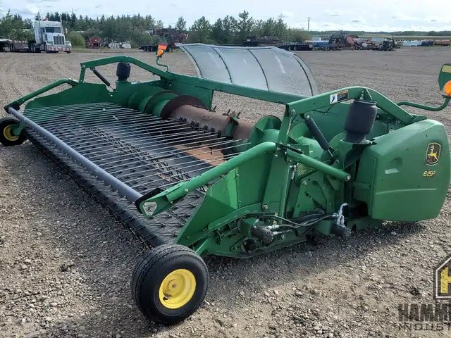 2010 John Deere 615P Nez - Ramasseur