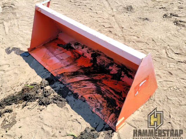 Kubota B1626 60 inch Tractor Loader Bucket Godet (bucket)