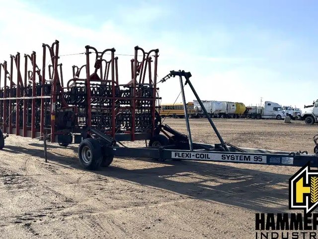 Flexi-Coil S95 Herse avec rouleaux tasseurs