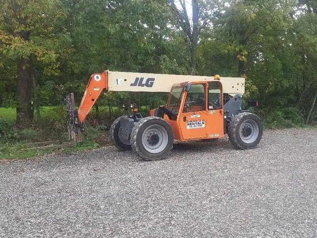 2011 JLG G9-43A Chargeur télescopique