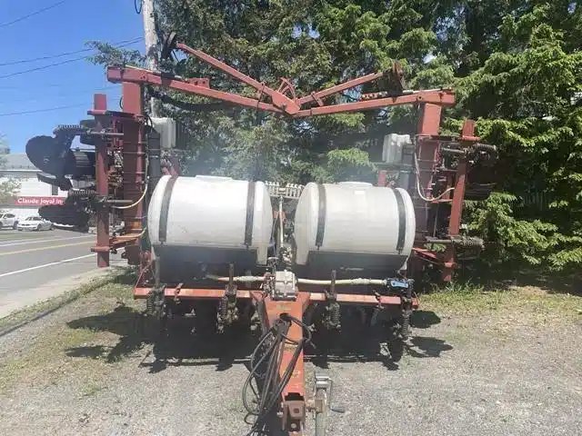 White 6100 Planteur