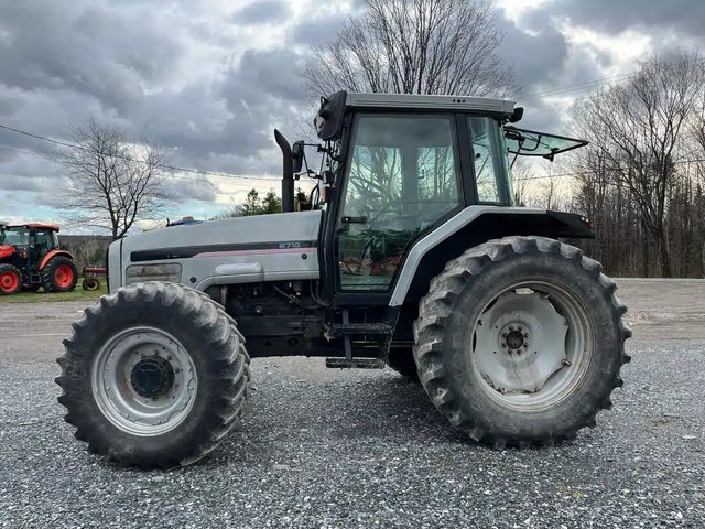 1998 White 6710 Tracteur