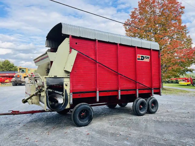 1999 Dion 1016SE Boîte à fourrage