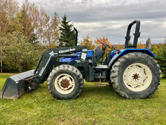 2001 New Holland TL90 Tracteur
